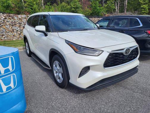 Blizzard Pearl 2021 Toyota Highlander L