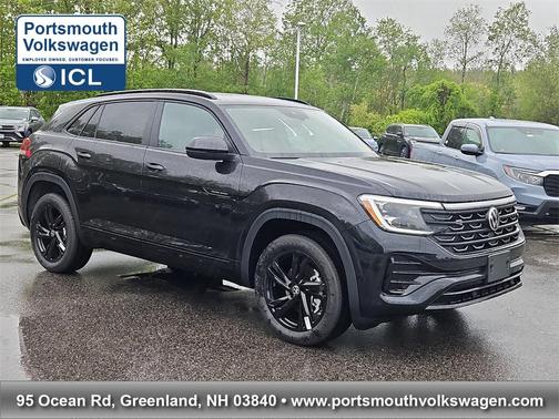 2025 Volkswagen Atlas Cross Sport 2.0T SEL R-Line Black