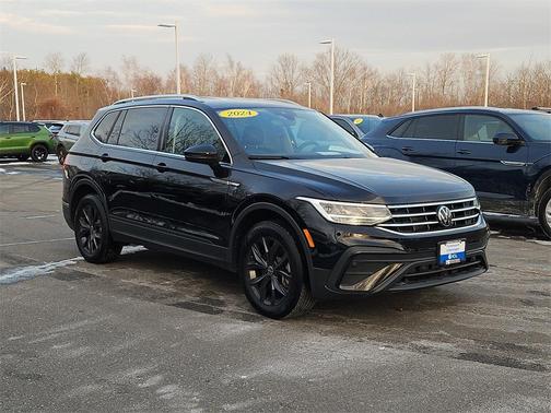 2024 Volkswagen Tiguan 2.0T SE