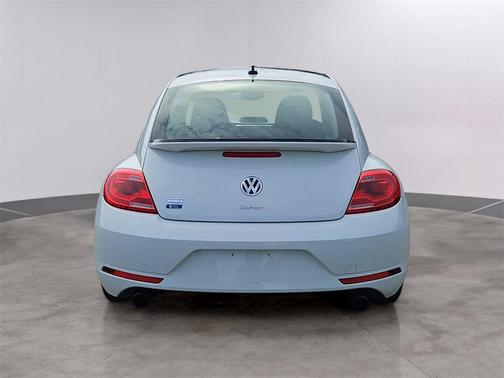 2016 Volkswagen Beetle R-Line