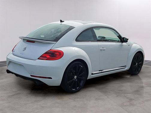 2016 Volkswagen Beetle R-Line