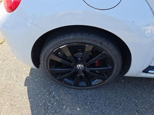 2016 Volkswagen Beetle R-Line
