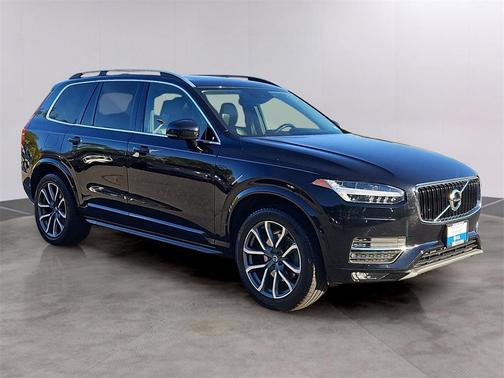 2019 Volvo XC90 T5 Momentum