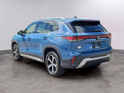 Monterey Blue Pearl 2025 Volkswagen Tiguan 2.0T SE