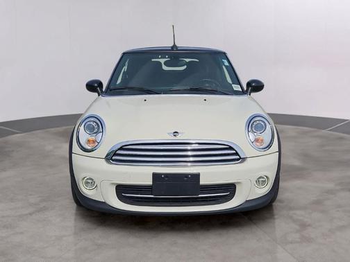 Pepper White 2015 MINI Convertible Cooper