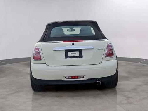Pepper White 2015 MINI Convertible Cooper