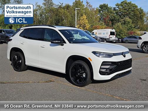 2025 Volkswagen Tiguan 2.0T SE R-Line Black