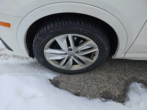 2018 Audi Q3 2.0T Premium Plus