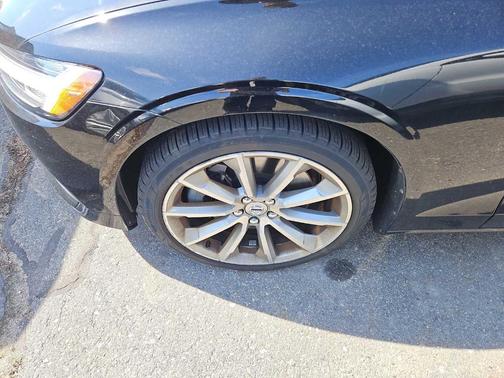 2020 Volvo S60 T6 Momentum