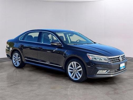 2017 Volkswagen Passat 1.8T SEL Premium