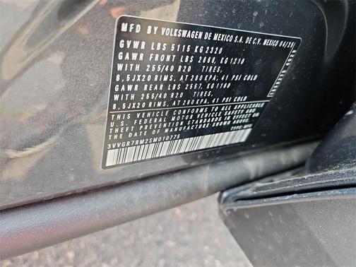 2025 Volkswagen Tiguan 2.0T SE R-Line Black
