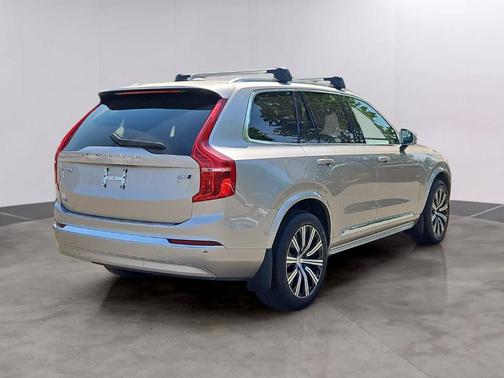 Bright 2023 Volvo XC90 B6 Plus 6-Seater