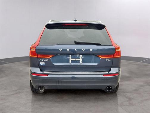2020 Volvo XC60 T6 Momentum