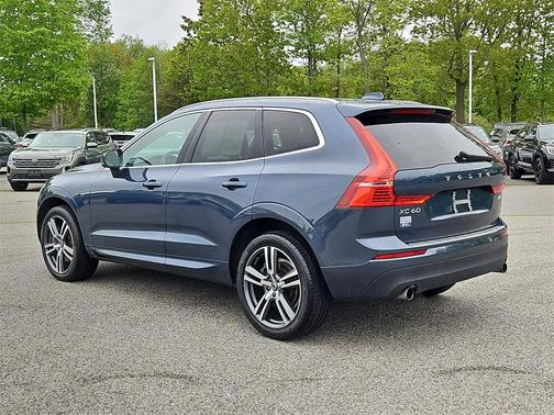 2020 Volvo XC60 T6 Momentum
