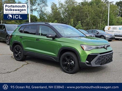 Bright Moss Green W/Black Roof 2025 Volkswagen Taos 1.5T SE Black