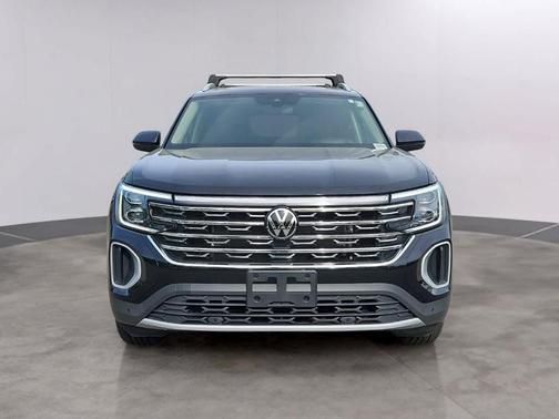 Deep Black Pearl Effect 2024 Volkswagen Atlas 2.0T SEL