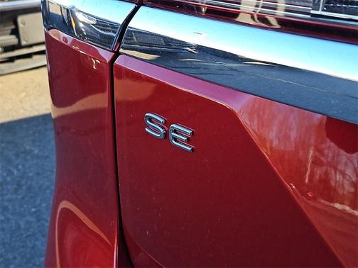2025 Volkswagen Atlas 2.0T SE