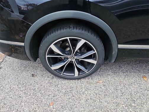 2022 Volkswagen Tiguan 2.0T SEL R-Line