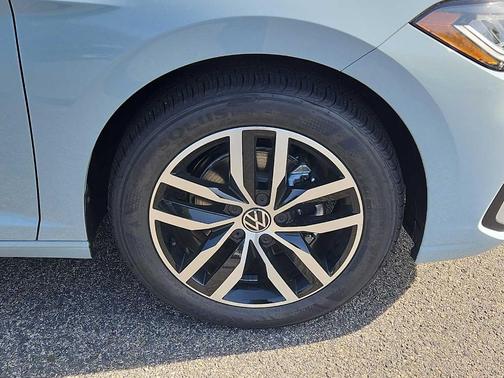 Monument Gray 2026 Volkswagen Jetta 1.5T SE