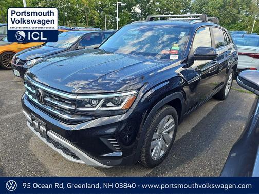 Deep Black Pearl Effect 2023 Volkswagen Atlas Cross Sport 3.6L V6 SE w/Technology