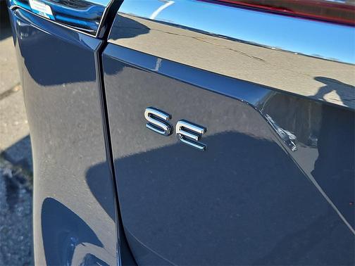 2025 Volkswagen Atlas 2.0T SE