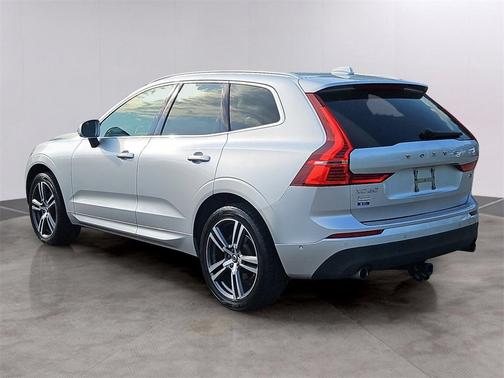 2019 Volvo XC60 T5 Momentum