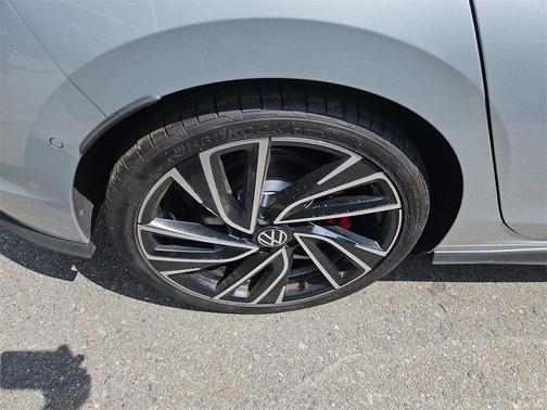 2024 Volkswagen Golf GTI 2.0T Autobahn