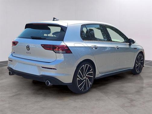 2024 Volkswagen Golf GTI 2.0T Autobahn