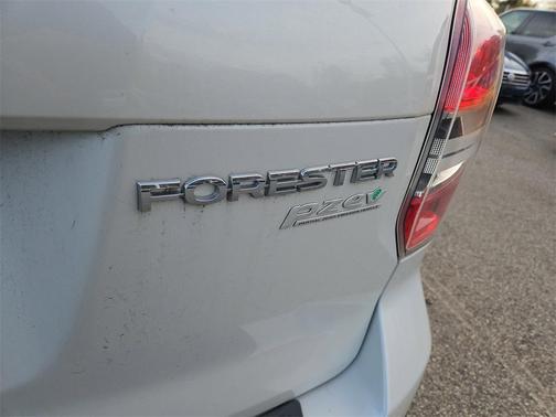 2014 Subaru Forester 2.5i Touring