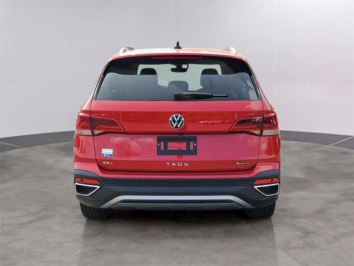 2024 Volkswagen Taos 1.5T SEL