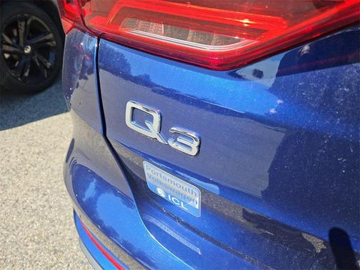 2023 Audi Q3 45 S line Premium