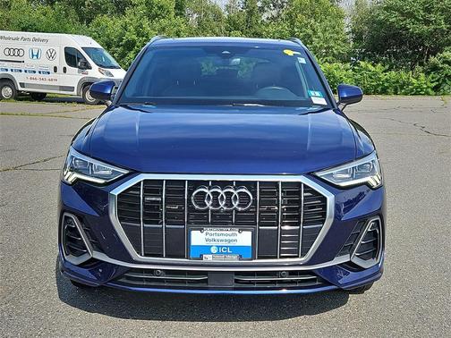 2023 Audi Q3 45 S line Premium