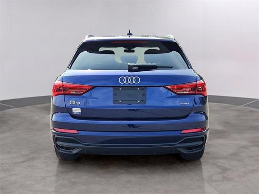 2023 Audi Q3 45 S line Premium