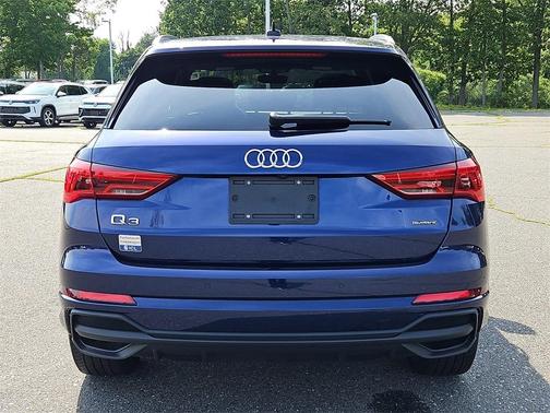2023 Audi Q3 45 S line Premium