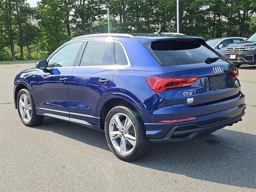 2023 Audi Q3 45 S line Premium