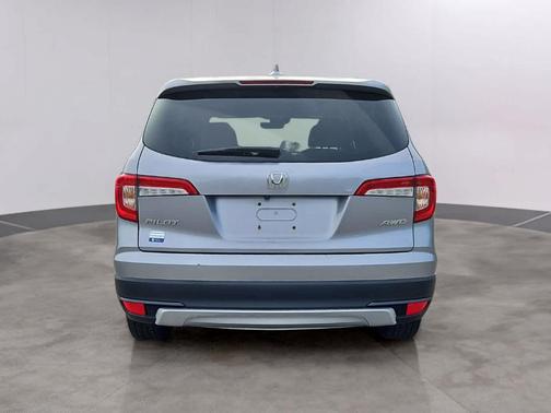 Lunar Silver Metallic 2020 Honda Pilot EX-L