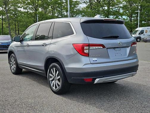 Lunar Silver Metallic 2020 Honda Pilot EX-L