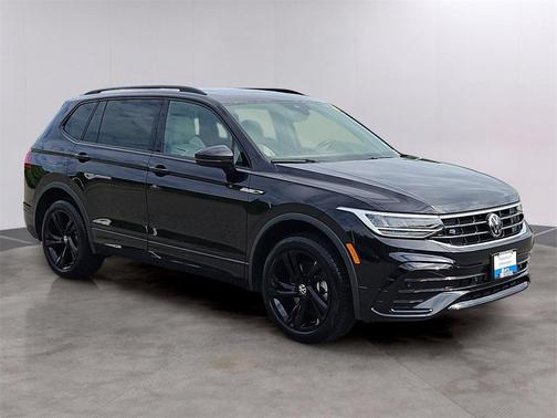 2024 Volkswagen Tiguan 2.0T SE R-Line Black