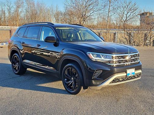 2023 Volkswagen Atlas 3.6L SE w/Technology