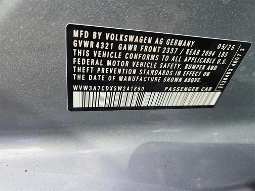 2025 Volkswagen Golf GTI 2.0T SE