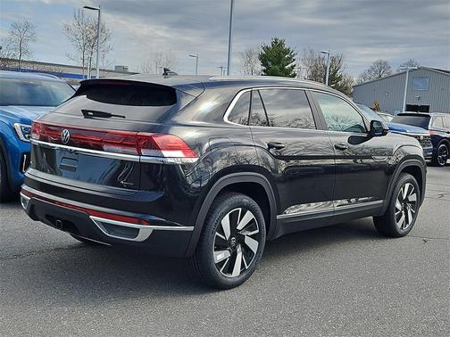2025 Volkswagen Atlas Cross Sport 2.0T SEL