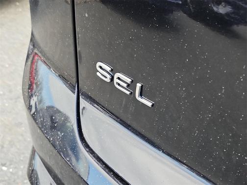 2025 Volkswagen Atlas Cross Sport 2.0T SEL