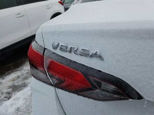 2022 Nissan Versa S