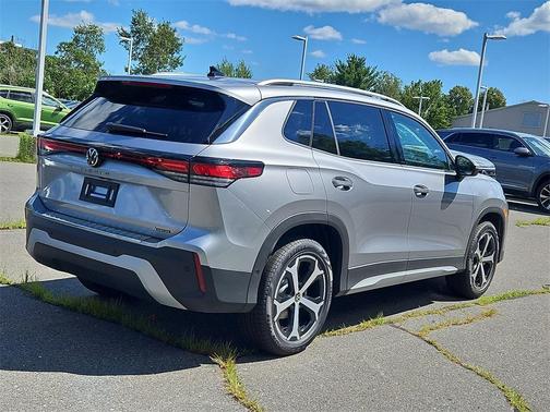 2025 Volkswagen Tiguan 2.0T SE