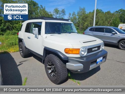 2011 Toyota FJ Cruiser Base