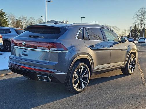2025 Volkswagen Atlas Cross Sport 2.0T SEL Premium R-Line