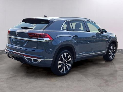 2022 Volkswagen Atlas Cross Sport 3.6L V6 SEL Premium R-Line