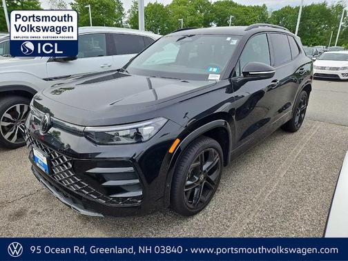 Deep Black Pearl Effect 2026 Volkswagen Tiguan 2.0T SE R-Line Black