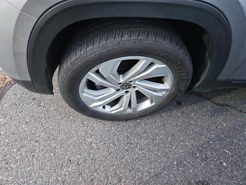 2022 Volkswagen Atlas 3.6L SE w/Technology