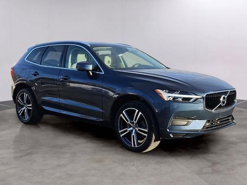 2020 Volvo XC60 T6 Momentum